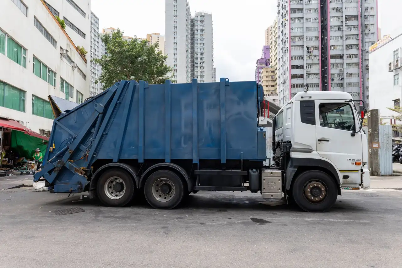 伺服电机选型指南：提升工业机器人运行精度的关键参数解析